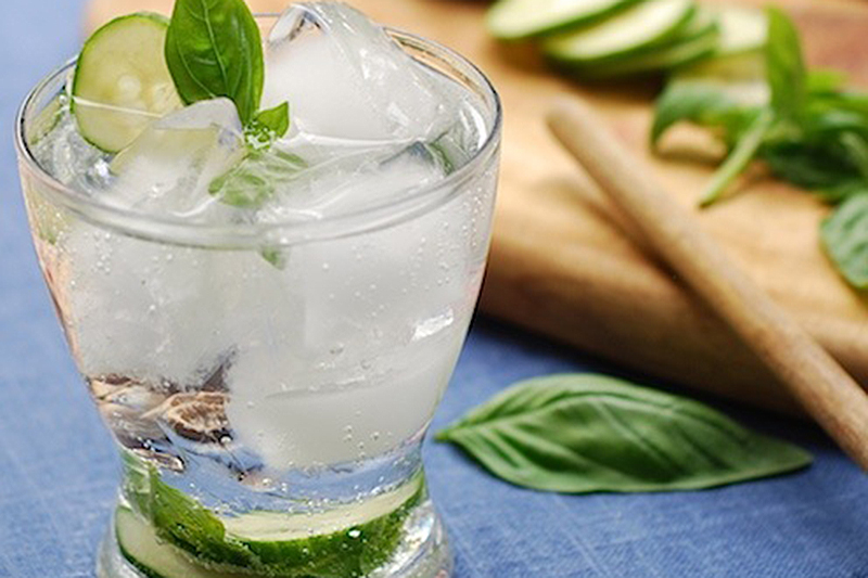 coconut cucumber gin fizz