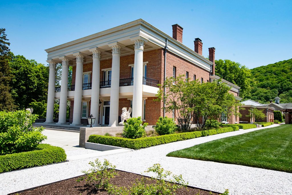 61 Lisburne Lane Exterior