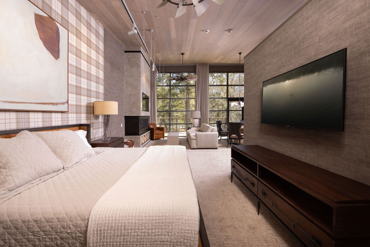 Exclusive Bradstan Suite