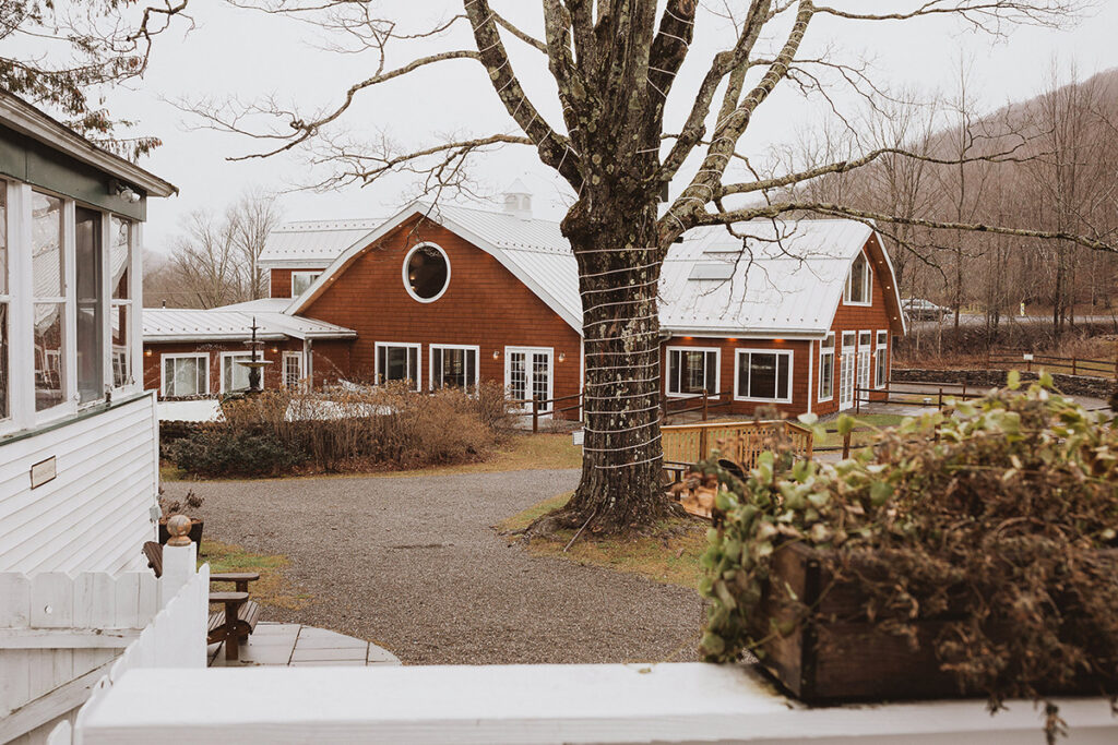 Natural Beauty and Romance Shine at This Rustic Catskills Wedding